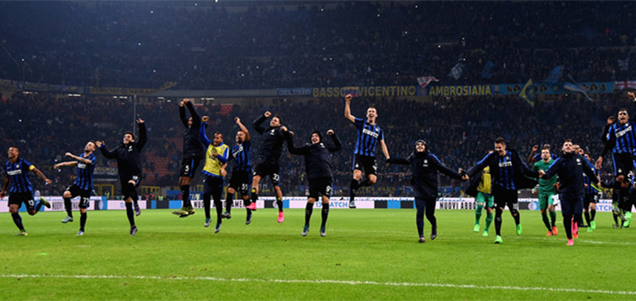 ATP总决赛第5日综述：阿卡3连胜锁定年终第一，德米纳尔赢球晋级